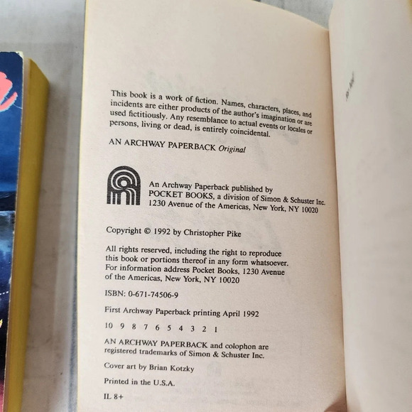 Vintage 80s 90s Christopher Pike Horror Paperback Novels Teen Fiction Set of 2 - Picture 8 of 8